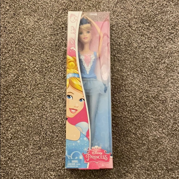 DISNEY PRINCESS BALLERINA CINDERELLA DOLL